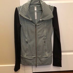 Lululemon black and green stripe jacket